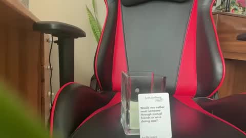 Snapshot of built4you2fuck chatting on 01/12/26, 03:50 built4you2fuck online show from 01/12/26, 03:50