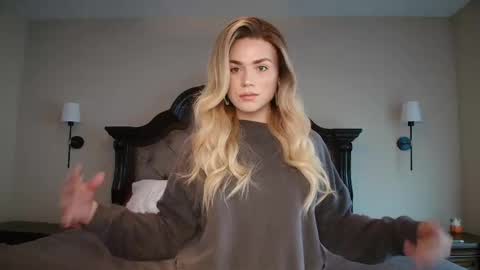 buitifulblonde online show from 04/22/26, 06:42