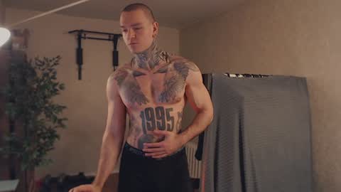 Snapshot of bulatov_x chatting on 01/23/25, 09:39 Dmitriy online show from 01/23/25, 09:39