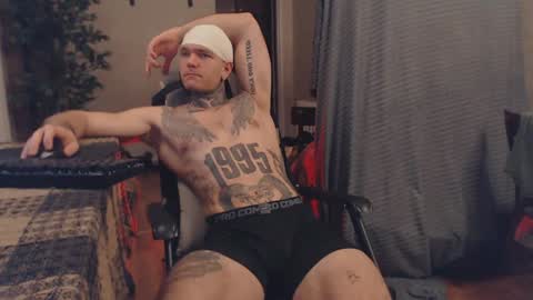 Snapshot of bulatov_x chatting on 01/29/25, 07:04 Dmitriy online show from 01/29/25, 07:04