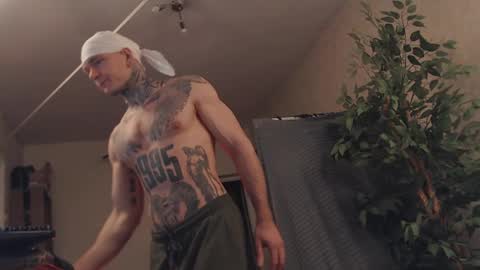 Snapshot of bulatov_x chatting on 02/14/25, 07:49 Dmitriy online show from 02/14/25, 07:49