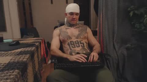 Snapshot of bulatov_x chatting on 02/14/25, 10:14 Dmitriy online show from 02/14/25, 10:14