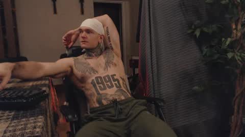 Snapshot of bulatov_x chatting on 02/16/25, 08:44 Dmitriy online show from 02/16/25, 08:44