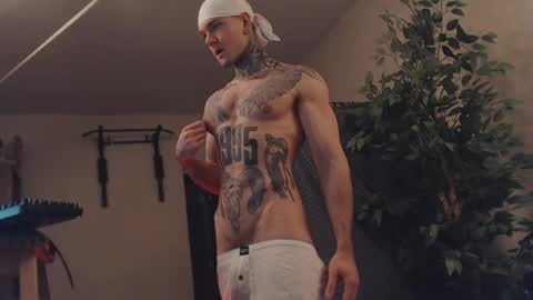 Snapshot of bulatov_x chatting on 02/21/25, 11:43 Dmitriy online show from 02/21/25, 11:43