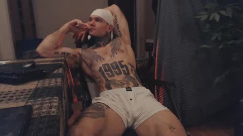 Snapshot of bulatov_x chatting on 02/25/25, 02:47 Dmitriy online show from 02/25/25, 02:47