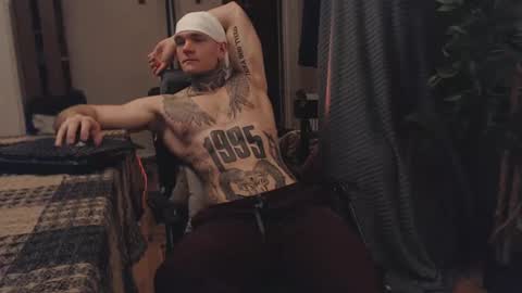 Snapshot of bulatov_x chatting on 03/01/25, 04:00 Dmitriy online show from 03/01/25, 04:00