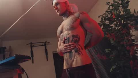 Snapshot of bulatov_x chatting on 03/05/25, 02:14 Dmitriy online show from 03/05/25, 02:14