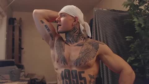 Snapshot of bulatov_x chatting on 03/09/25, 07:37 Dmitriy online show from 03/09/25, 07:37