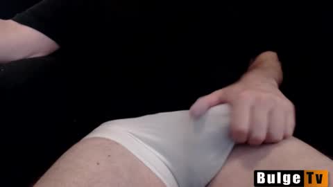 Snapshot of bulge_tv chatting on 10/21/25, 03:29 z...... online show from 10/21/25, 03:29