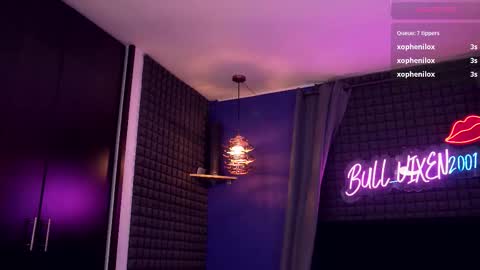 Snapshot of bull_vixen2001 chatting on 12/15/25, 11:58 Bunny and The Rock online show from 12/15/25, 11:58