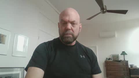 Snapshot of bulldog302w chatting on 02/19/25, 06:21 bulldog302w online show from 02/19/25, 06:21