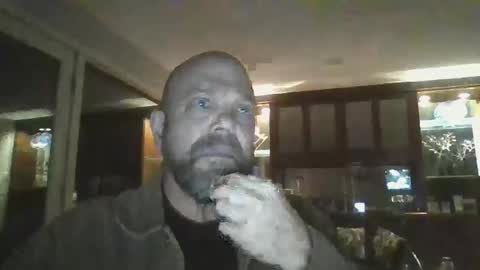 Snapshot of bulldog302w chatting on 02/26/25, 02:26 bulldog302w online show from 02/26/25, 02:26