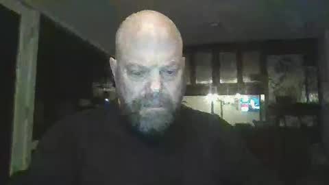 Snapshot of bulldog302w chatting on 03/12/25, 01:03 bulldog302w online show from 03/12/25, 01:03