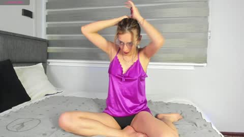 Snapshot of bulma_bambina_ chatting on 01/30/25, 07:59 Bulma Bambina online show from 01/30/25, 07:59