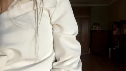 Mary online show from 05/20/26, 02:01