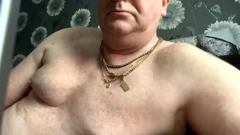 Snapshot of bumpcap22 chatting on 09/14/25, 07:40 bumpcap22 online show from 09/14/25, 07:40