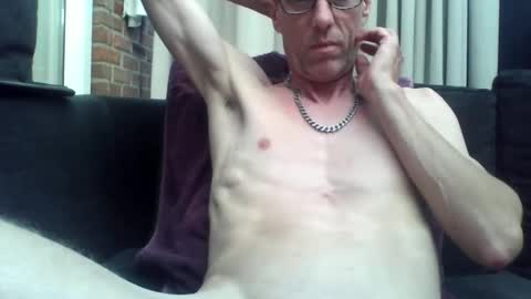 Snapshot of bundy2016 chatting on 06/16/26, 06:54 Dutch cock online show from 06/16/26, 06:54