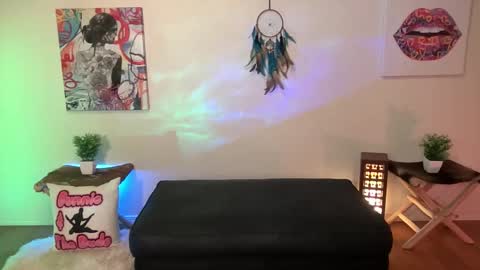 BUNNIE and THE DUDE TheLebowskis online show from 05/19/26, 08:42