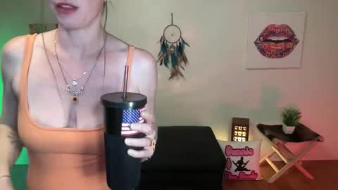 BUNNIE and THE DUDE TheLebowskis online show from 05/27/26, 08:22