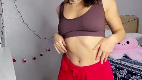 Snapshot of bunny_bonny chatting on 12/12/24, 12:16 Alice online show from 12/12/24, 12:16