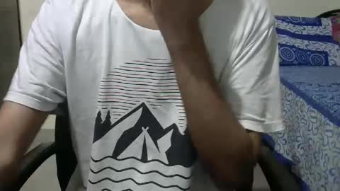 Snapshot of bunny_boy6969 chatting on 01/12/25, 01:16 Revo Hi dear everyone..Im on a break due to exams and studies and some functions in family..will back soon..stay tuned...Ty online show from 01/12/25, 01:16