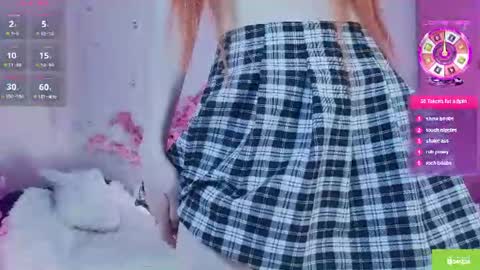 Snapshot of bunny_gaze chatting on 06/27/26, 01:39 Kira online show from 06/27/26, 01:39