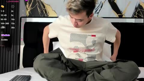 bunny online show from 01/09/25, 12:30