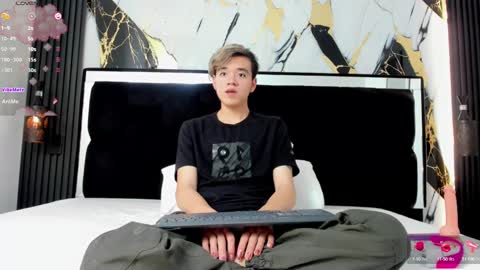 bunny online show from 01/19/25, 04:04