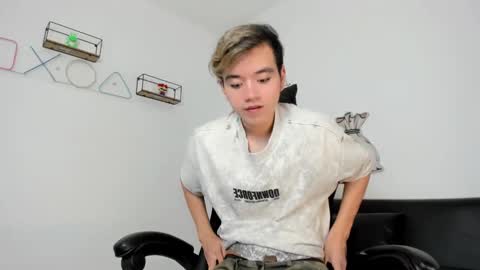 bunny online show from 01/28/25, 12:43