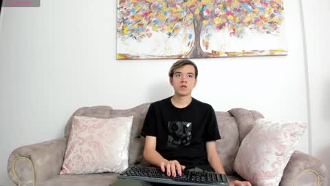 bunny online show from 02/01/25, 12:37