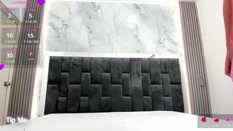 bunny online show from 02/09/25, 12:08