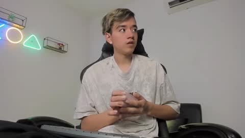 bunny online show from 03/09/25, 12:31