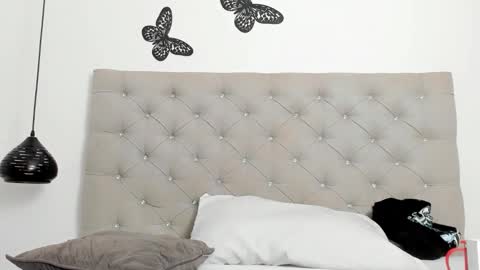 bunny online show from 09/29/25, 12:21