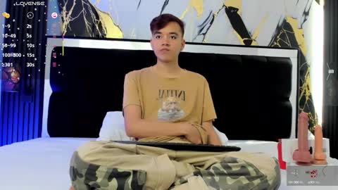 bunny online show from 10/05/25, 12:36