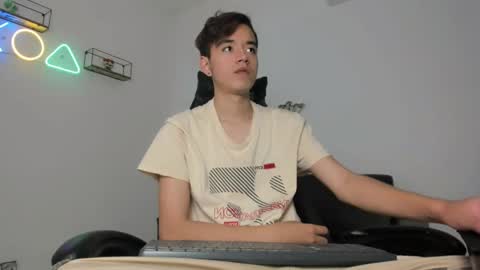 bunny online show from 11/17/25, 12:22