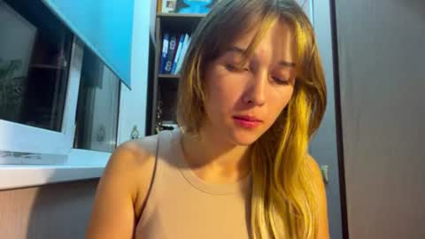 Snapshot of bunnyaurielle chatting on 07/21/26, 07:49 Bunnyaurielle online show from 07/21/26, 07:49
