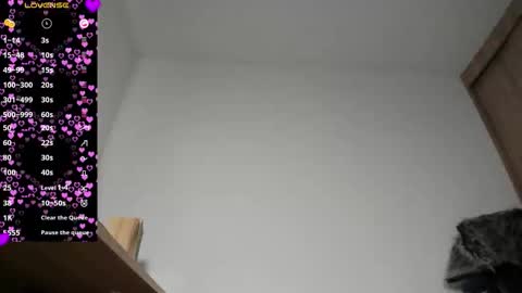 Snapshot of bunnyblush18 chatting on 02/06/26, 02:42 Sammy online show from 02/06/26, 02:42