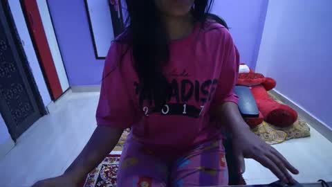 Snapshot of bunnycolbyy chatting on 01/11/25, 01:06 bunnycolbyy online show from 01/11/25, 01:06