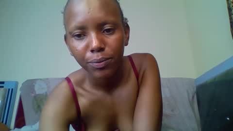 bunnydiva_ online show from 12/16/25, 04:45