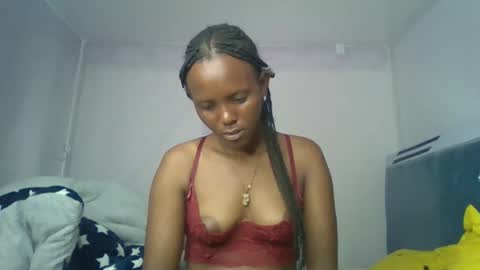 bunnydiva_ online show from 05/17/26, 12:08