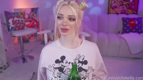 Stella online show from 02/10/26, 12:04