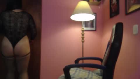 bunnyEmilyR0s33 online show from 11/25/25, 02:28