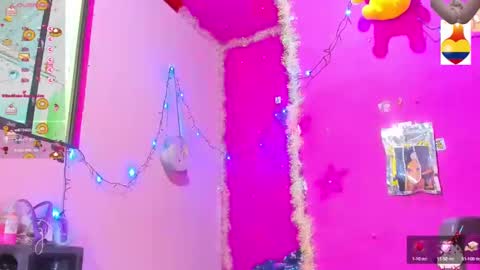 Snapshot of bunnygirl98 chatting on 01/18/25, 10:06 BARBYCHOCOLAT online show from 01/18/25, 10:06