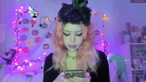 Snapshot of bunnyislewd chatting on 10/29/25, 02:47 bunnyislewd online show from 10/29/25, 02:47