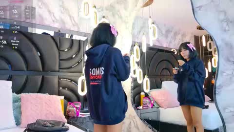 Bunny online show from 11/27/25, 11:23