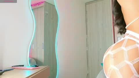 Valeria online show from 03/26/26, 09:37