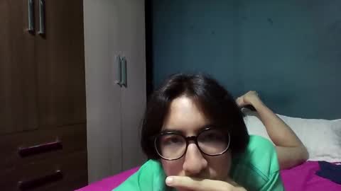 Snapshot of bunnywang chatting on 12/16/25, 04:39 Bunny Wang online show from 12/16/25, 04:39