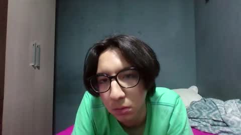 Bunny Wang online show from 12/17/25, 06:08