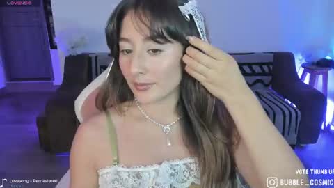 Snapshot of burbuja_cosmic chatting on 06/28/26, 01:22 Im Val Welcome to my room My instagram Bubble cosmic online show from 06/28/26, 01:22