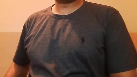 Snapshot of burlymonster chatting on 01/01/25, 07:09 Hairy Arabian online show from 01/01/25, 07:09